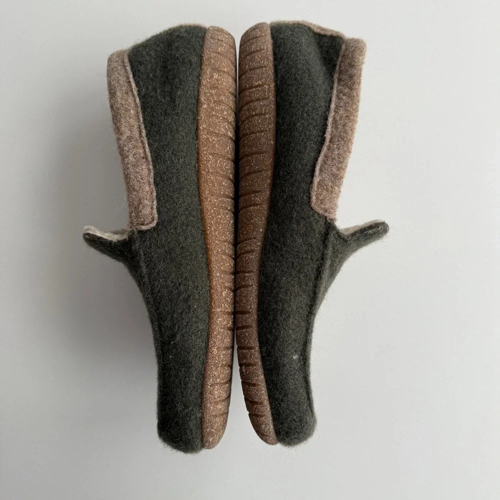 Taos Woolfer Olive Boiled Wool Faux Shearling  Rubber Soled Slippers‎ m 8 w 11
